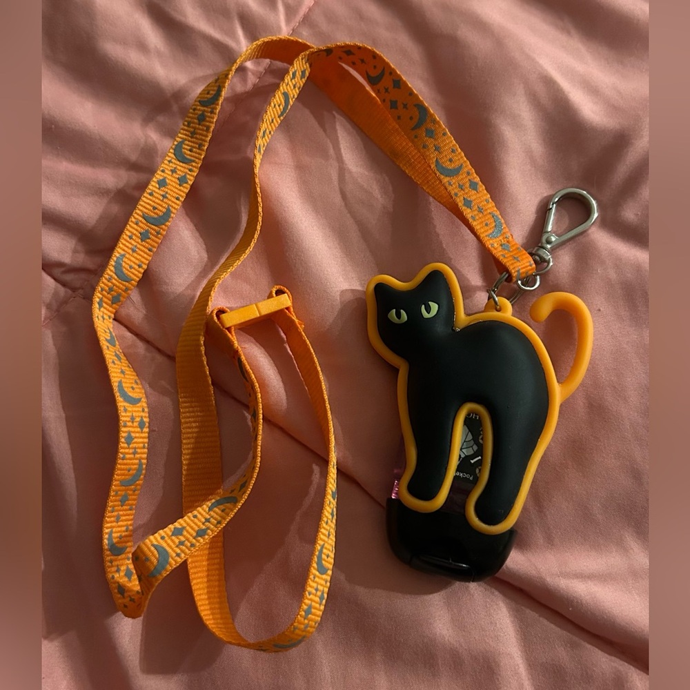 BBW Pocketback Holder